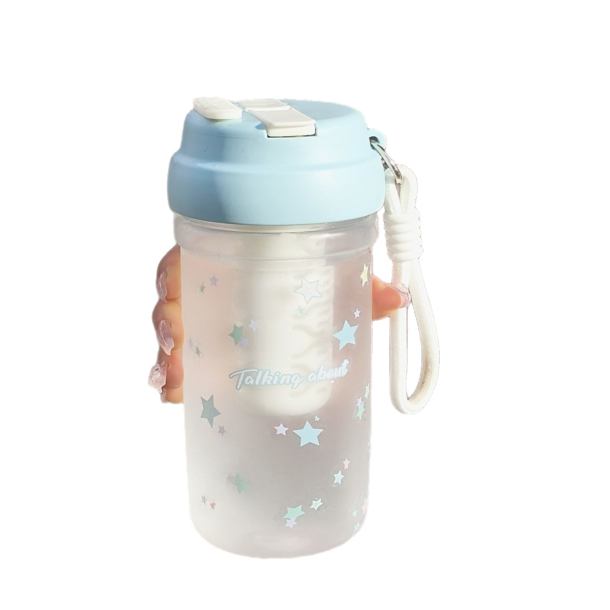 أغطية زرقاء فاتحة، أكواب بلاستيكية في الهواء الطلق Item Picture