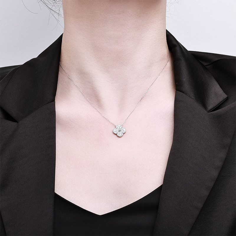 Cross-border clover light luxury fashion five-color necklace, high-end light luxury pendant, fashionable pure silver temperament collarbone chain Specification image