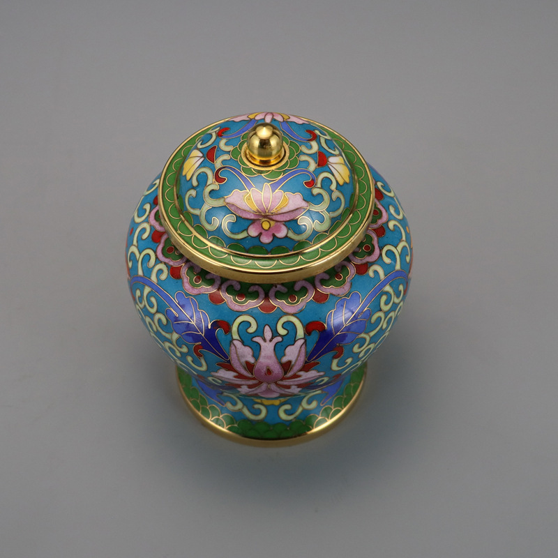 Beijing Cloisonne craft gift piece: Traditional copper body cloisonne enamel polished 5-inch lotus patterned General jar details Picture