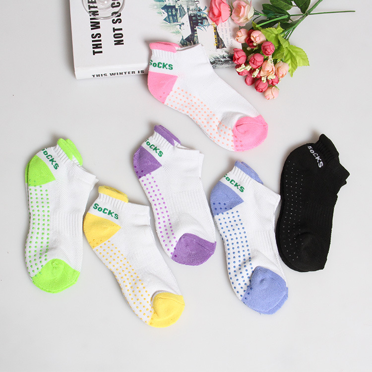 Factory direct sales, popular eco-friendly yoga socks, yoga socks, sports socks, boat socks, anti-slip socks in stock and wholesale