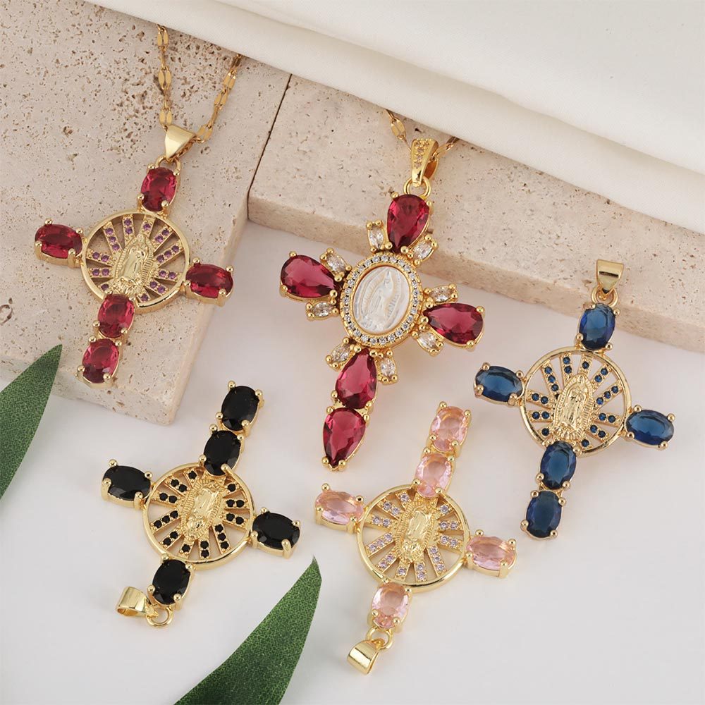 A new cross-border cross-shaped zircon 18k gold necklace with a unique, light luxury and high-end feel, a versatile pendant accessory necklace full figure
