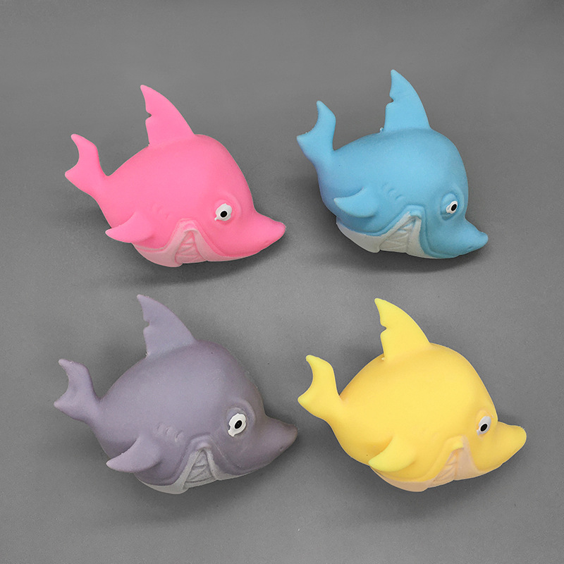 Cross-border source shark TPR soft rubber release soft and cute cartoon shark flour Kneading fun street stall stress-relieving toys Application Scenario