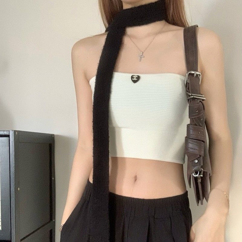 One-piece consignment of Korean casual knitted flower-shaped thin scarves, new women's concave style decorative narrow neck scarves, spicy girl style small neckerchiefs, autumn and winter street stall wholesale details Picture