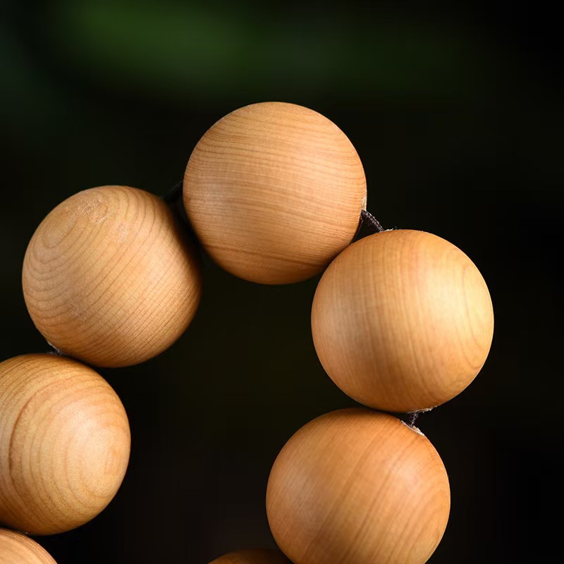 Taihang Yabai genuine plain bead bracelet, exquisitely crafted with small holes, selected 2.0 single circle 108 beads of various sizes as gifts Application Scenario