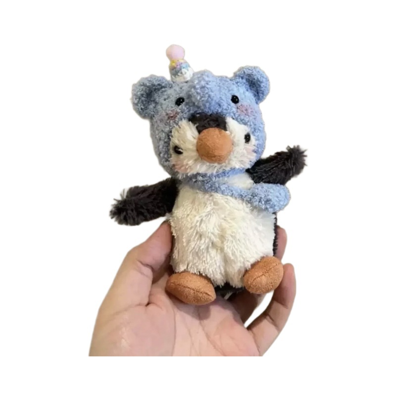 ins花生企鹅玩偶公仔毛绒玩具可爱陪伴小玩偶生日礼物情侣礼物白底实物图