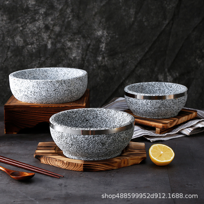 Authentic Korean cuisine in stone POTS and bowls, heat-resistant natural stone pot bibimbap, stone pot bubble chicken, exclusively for commercial use