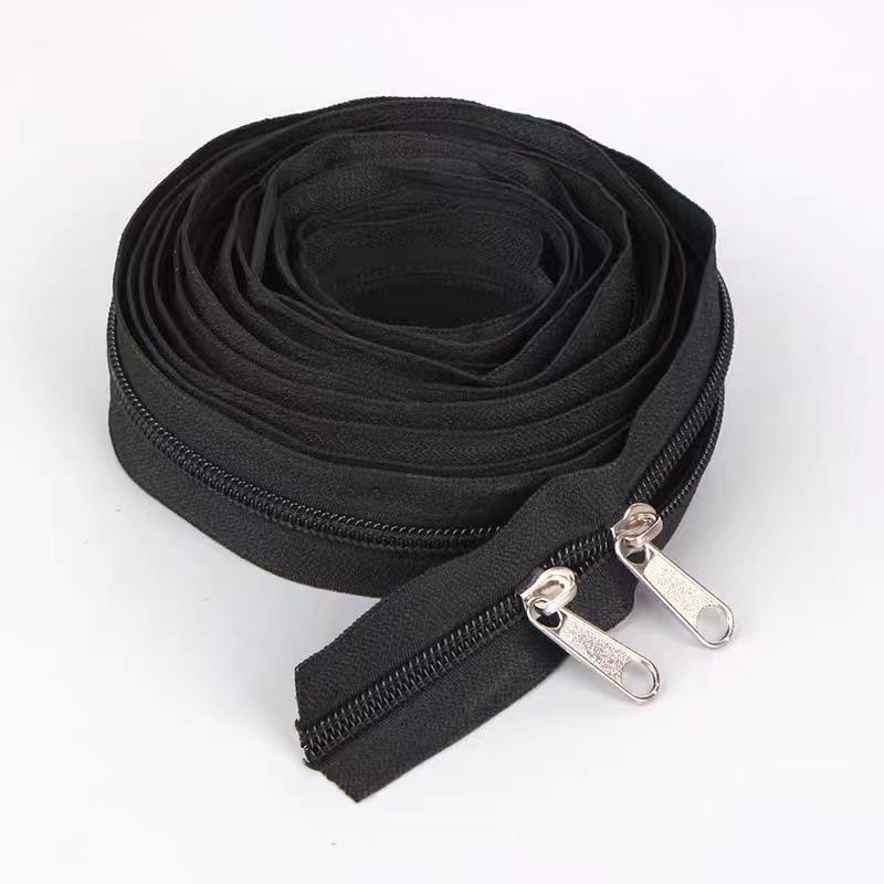 Wholesale of new No. 5 nylon size zipper pull for luggage, mosquito nets, home textiles, zippers and pull accessories Application Scenario