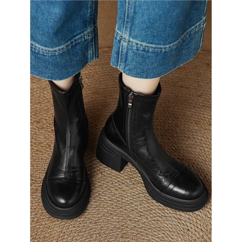 女式皮靴实物图