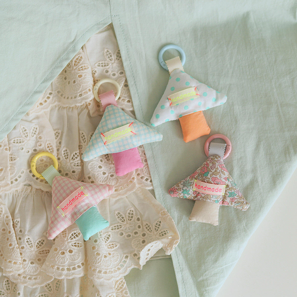 Colorful triangular mushroom pendants for spring and summer in Japan and South Korea, cute candy-colored keychains, funny pendants, mobile phone and bag accessories Application Scenario