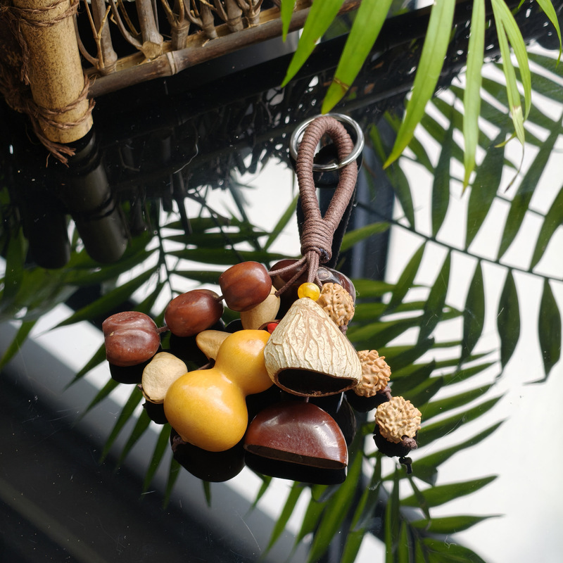 串花藤吊/食玩摆件对对碰/仿真水果吊坠/台球杆巧克粉/毛线钥匙扣细节图