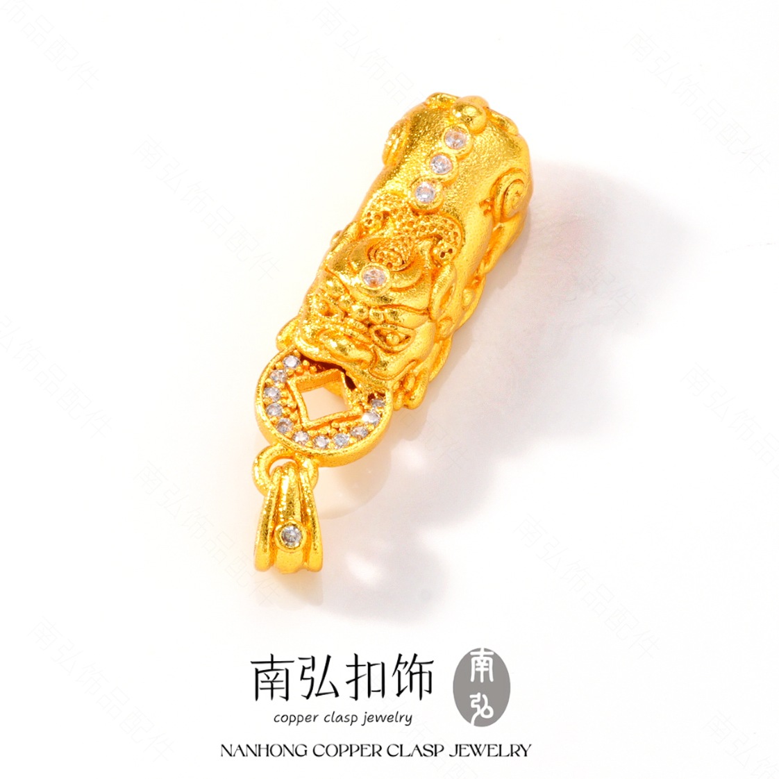 New zirconium-inlaid coin PI Xiu pendant, copper-plated real gold color retention, high-end style bracelet, necklace clasp DIY accessory