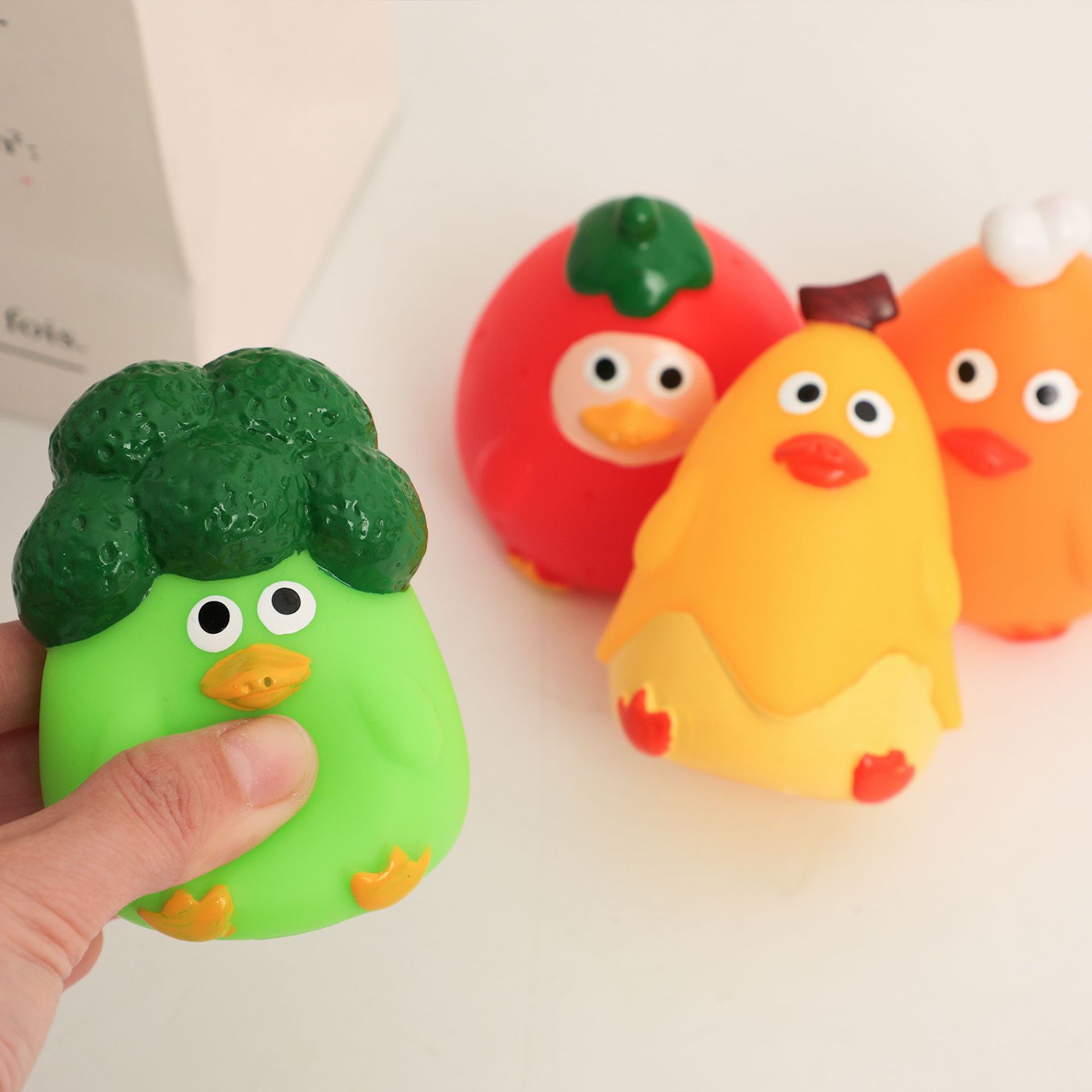 水枪/玩具/玩沙，戏水/脉冲水枪电动/戏水枪儿童沙滩白底实物图