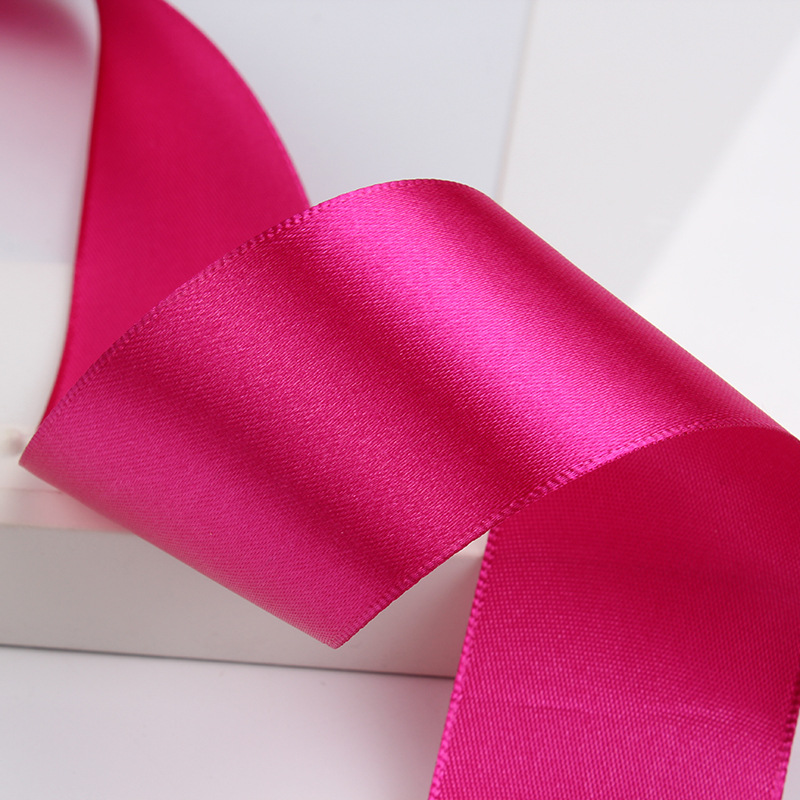 Dingxin Ribbons Wholesale: 4cm rolled edge polyester colored satin ribbons, DIY accessories, flowers, gifts, cake packaging ribbons Application Scenario