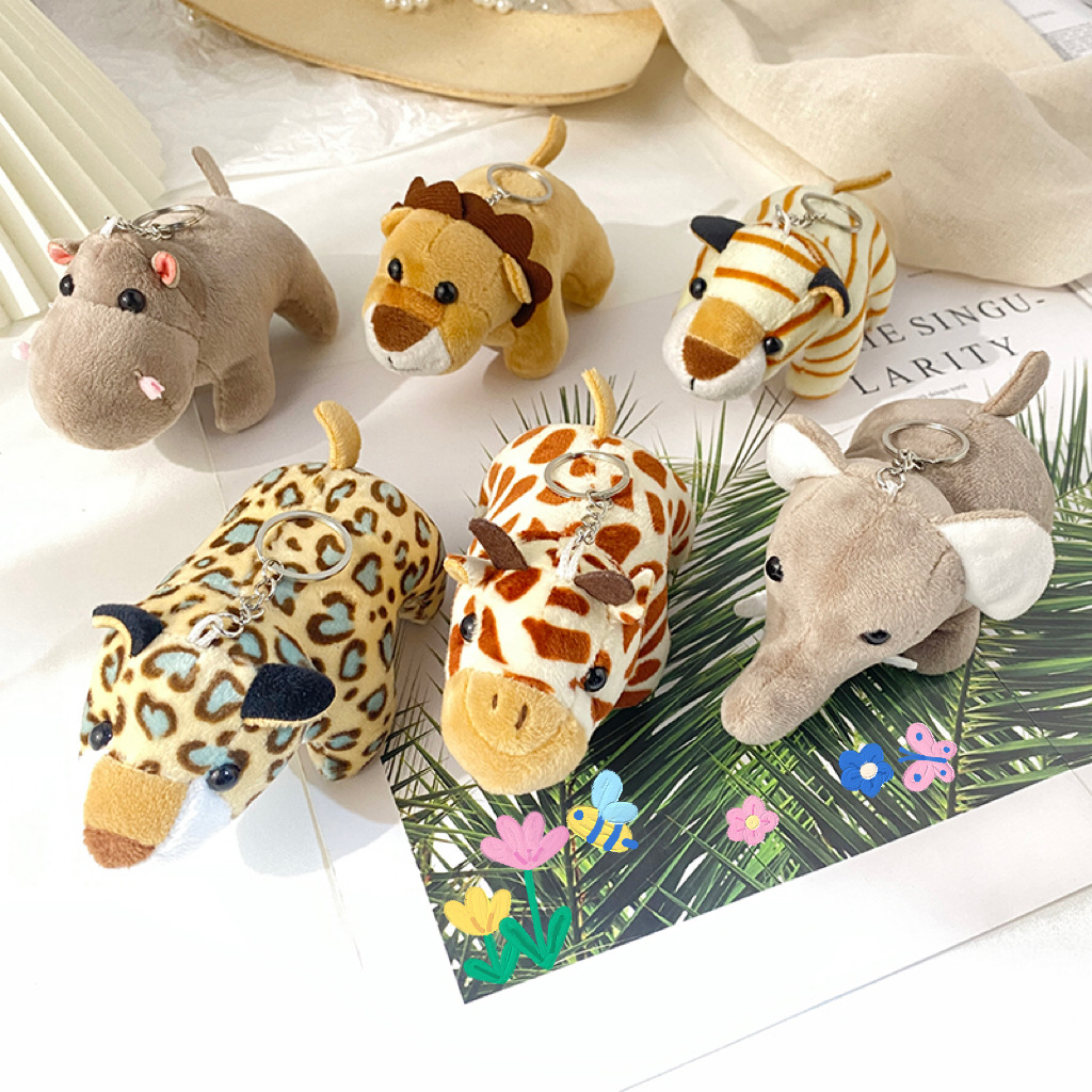 Wholesale of cross-border forest and jungle animal pendants, cartoon dolls, plush toys, backpacks, car keychains and dolls Application Scenario