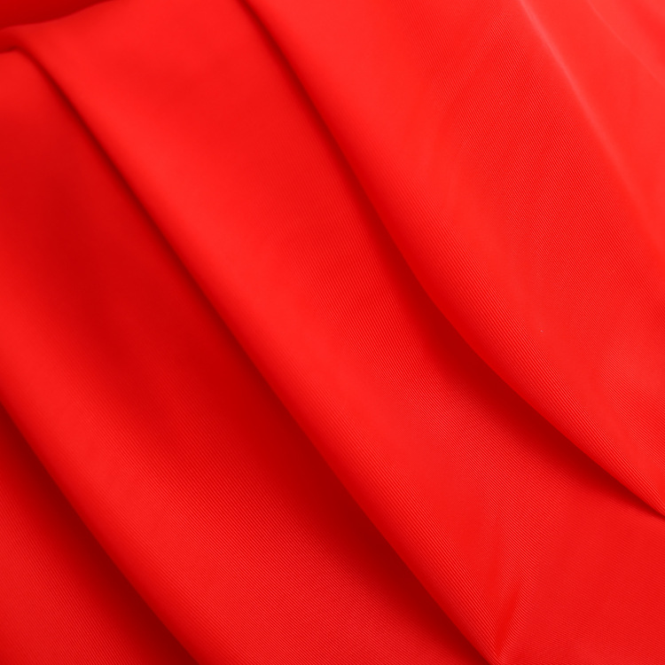 We have polyester semi-gloss swimwear fabric, knitted fabric, stretch Lycra fabric and nylon sports fabric in stock details Picture