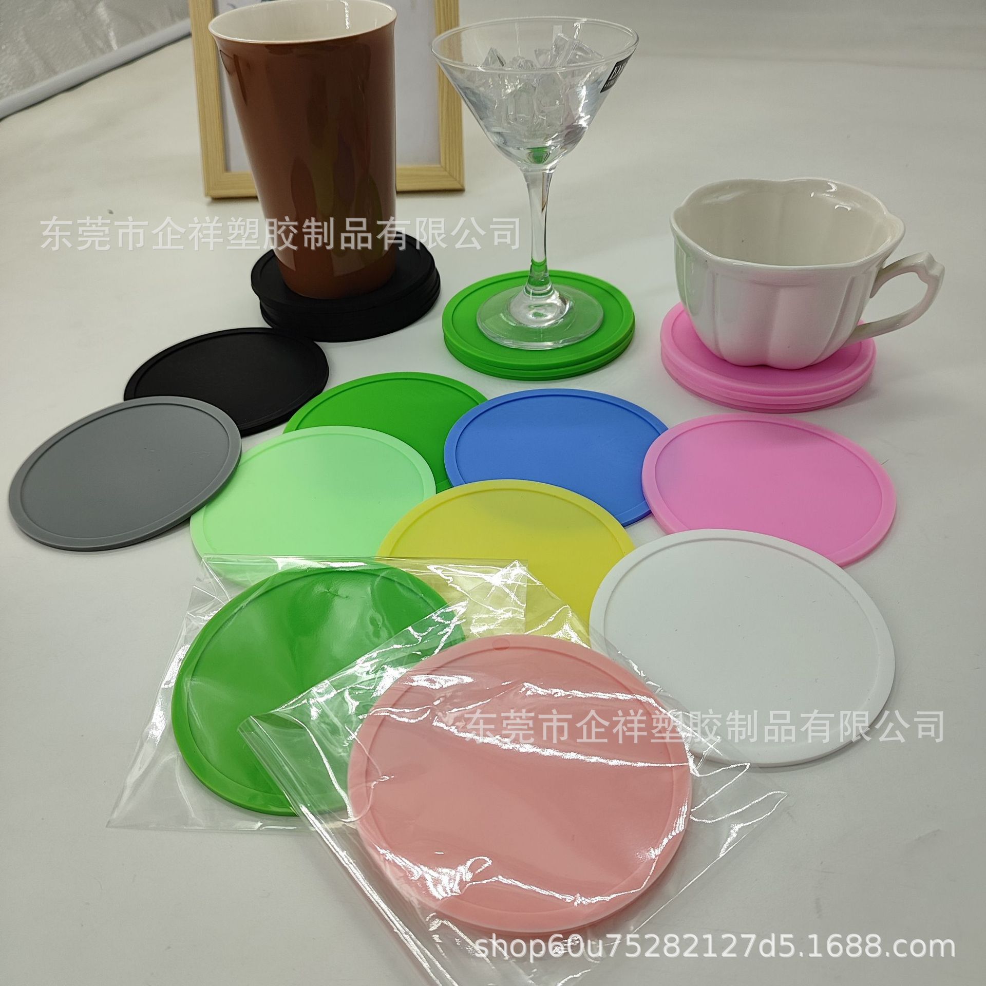 工厂价硅胶隔热垫防滑防烫茶杯垫可印刷logo耐高温家用硅胶杯垫细节图