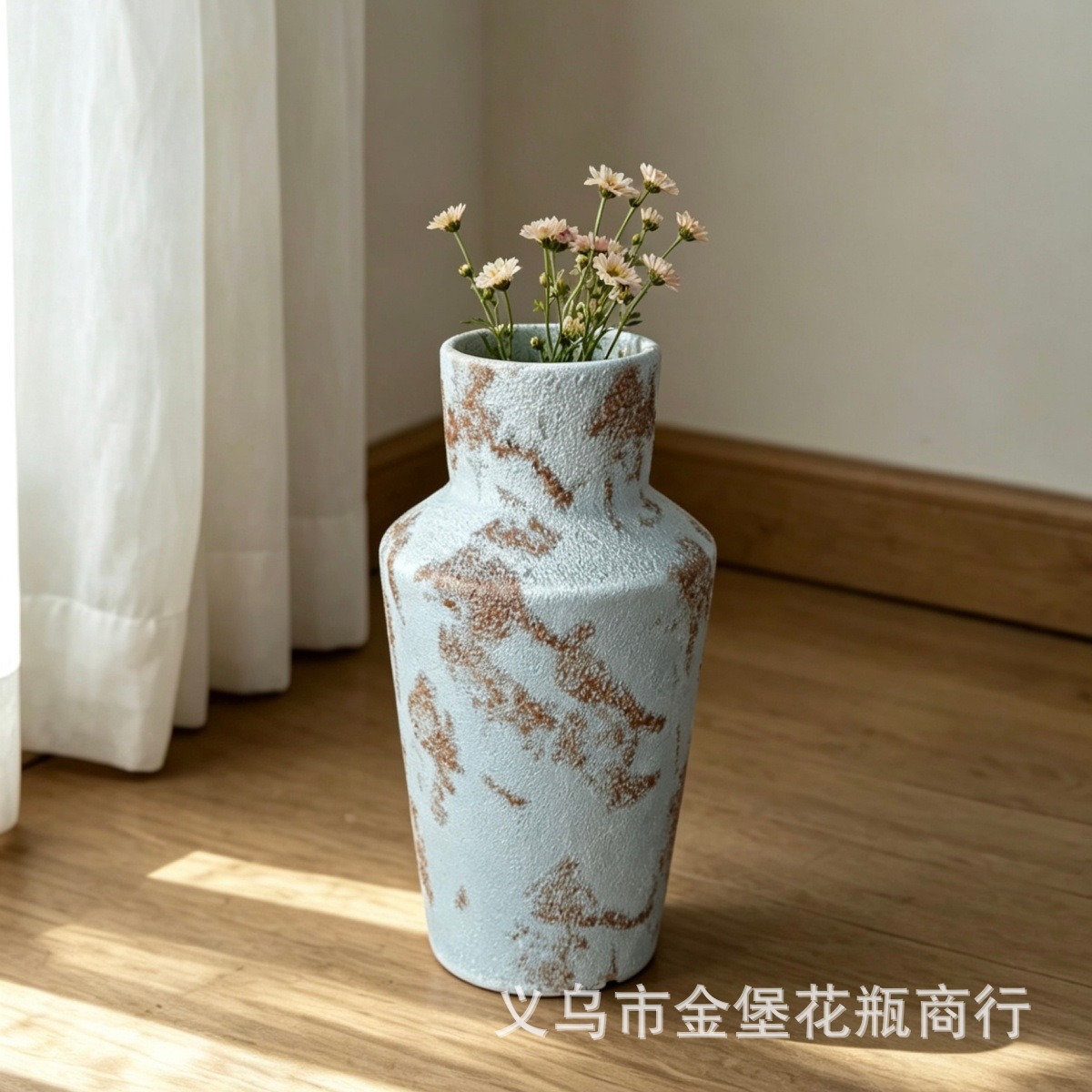 Wholesale vintage rough pottery vases: Light white aged glaze, round shape, suitable for Japanese style, wabi-sabi, Application Scenario