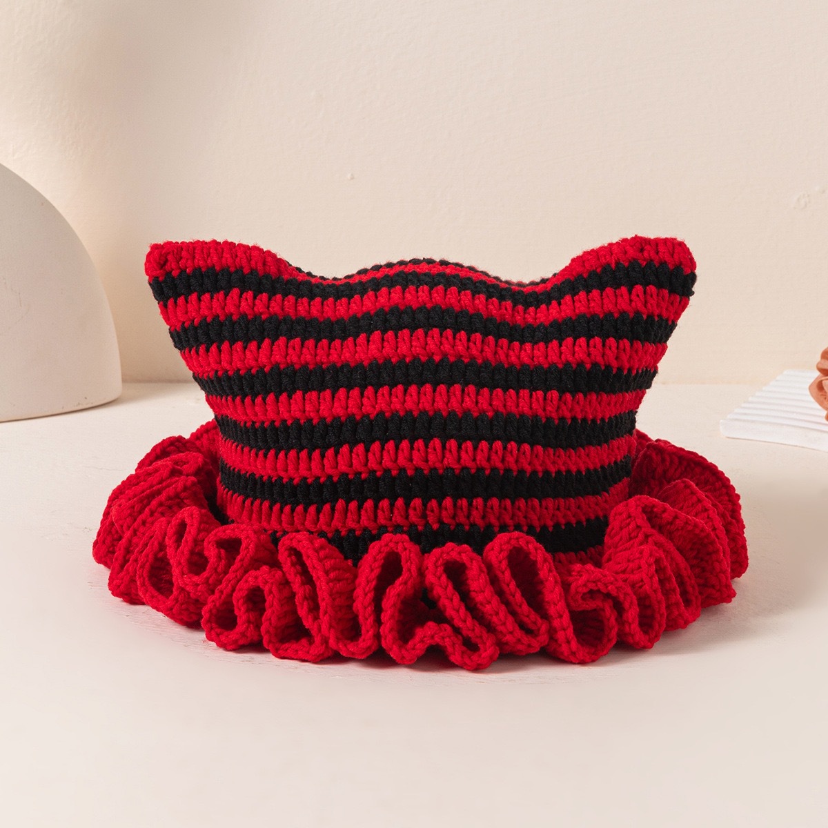 Handmade crochet hat for women, striped ruffled cat ear hat for women, fashionable knitted woolen hat, retro, sweet and cute Application Scenario