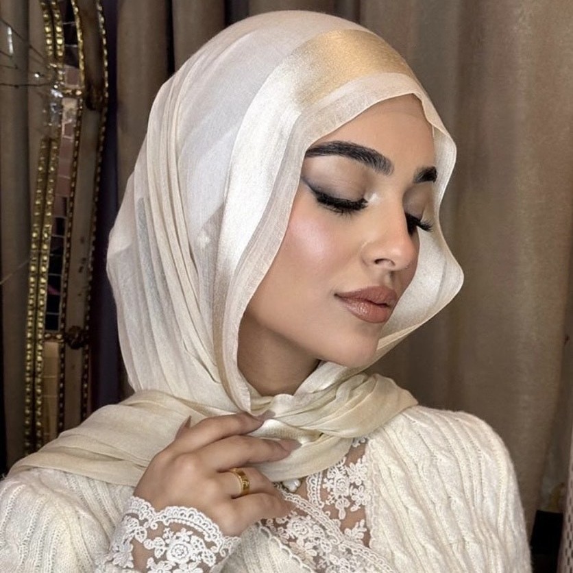 New cross-border women's headscarf shawl, pleated chiffon band, striped natural pleated Middle East Dubai headscarf hijab