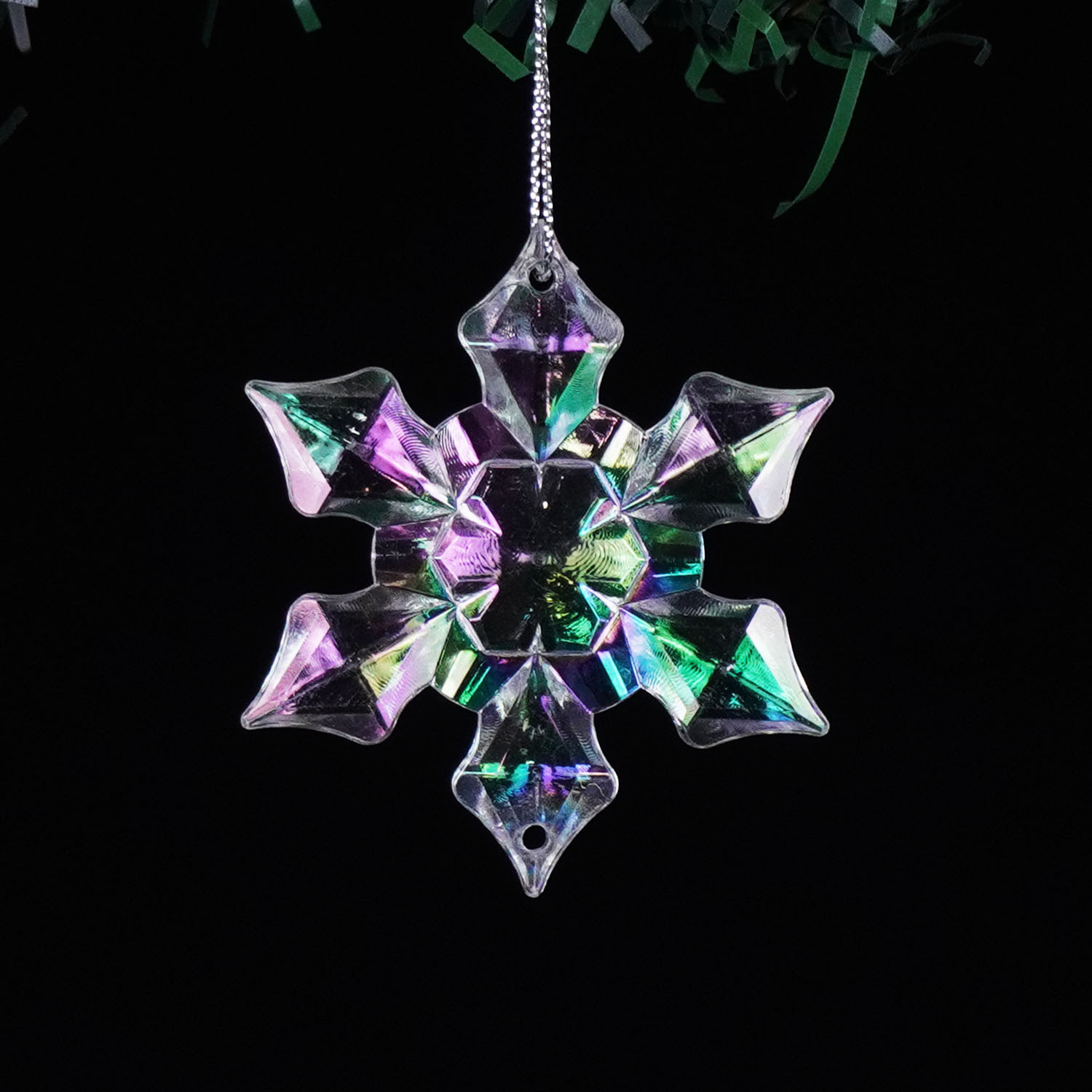 Christmas decorations, rainbow light effect crystal snowflake hanging ornaments, creative home decoration, holiday gifts, hanging decorations, versatile styles Specification image
