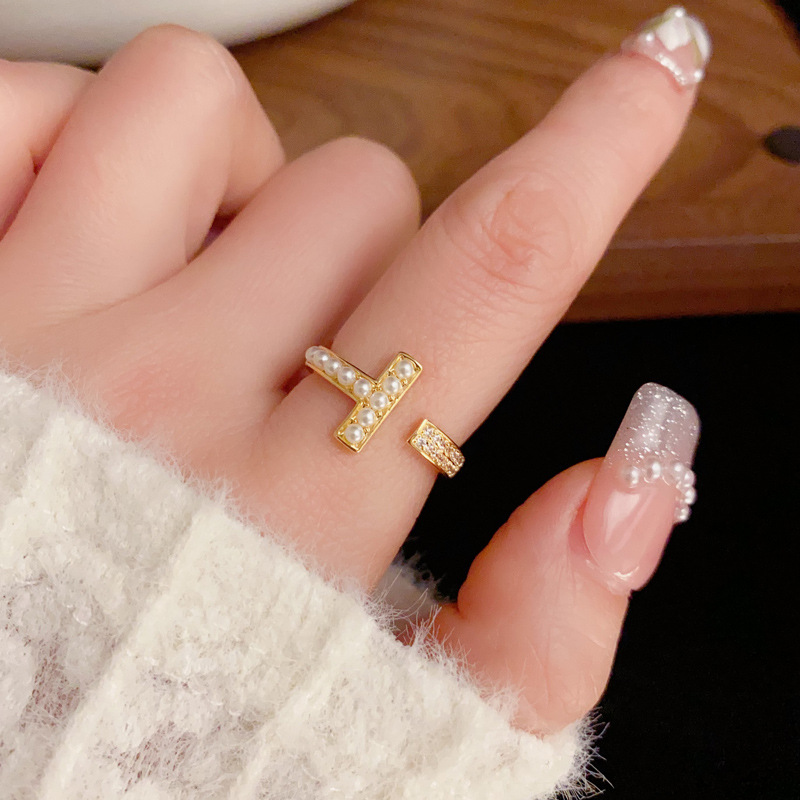 T-letter small pearl ring, children's Instagram trendy and fashionable super fairy open ring, exquisite and fashionable Internet celebrity index finger wholesale details Picture