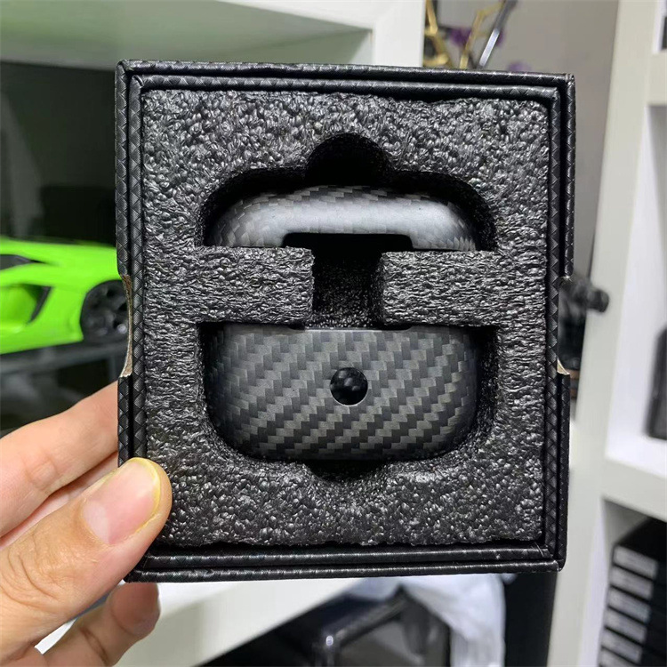 Aplicable apple AirPods Pro 3 orejas funda AirPods3/4 funda Pro2 forja de fibra de carbono Application Scenario