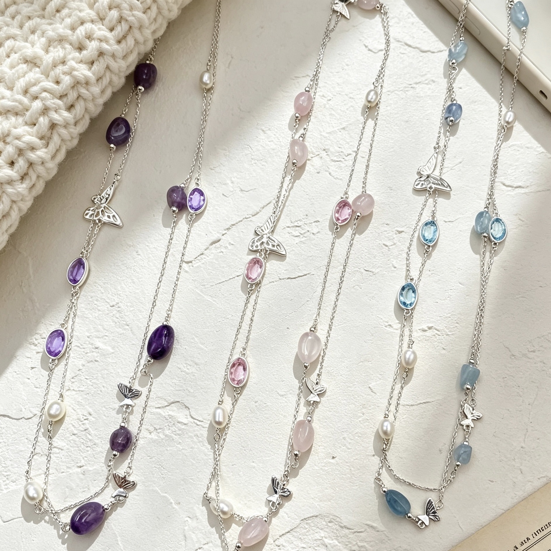 Double-layer butterfly pendant necklace, colorful round beads and pearl spliced collarbone chain, gentle and ethereal multi-color women's neck jewelry wholesale Specification image