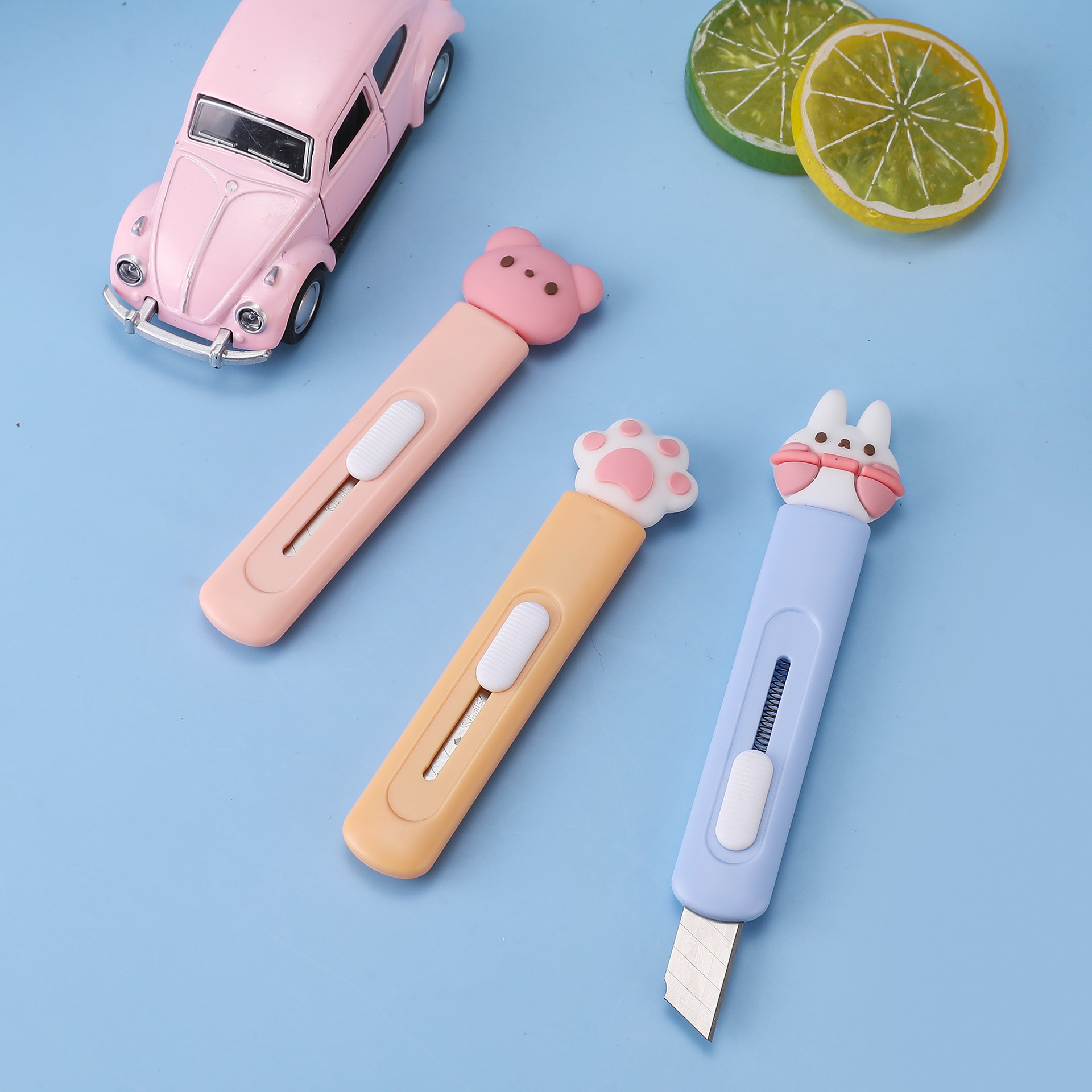 Pioneer 8153 Cartoon Art Knife, office paper cutting, handicraft art homework, student paper cutting tool details Picture