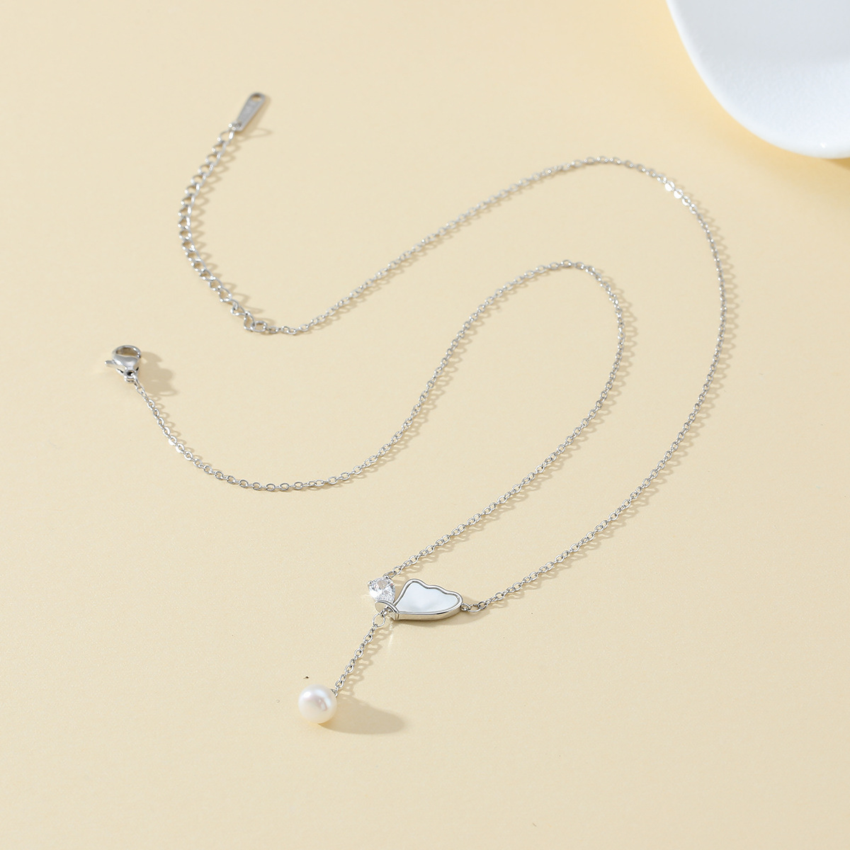 New copper-plated real gold tassel necklace for women, exquisite auspicious cloud shell collarbone chain, trendy necklace wholesale details Picture