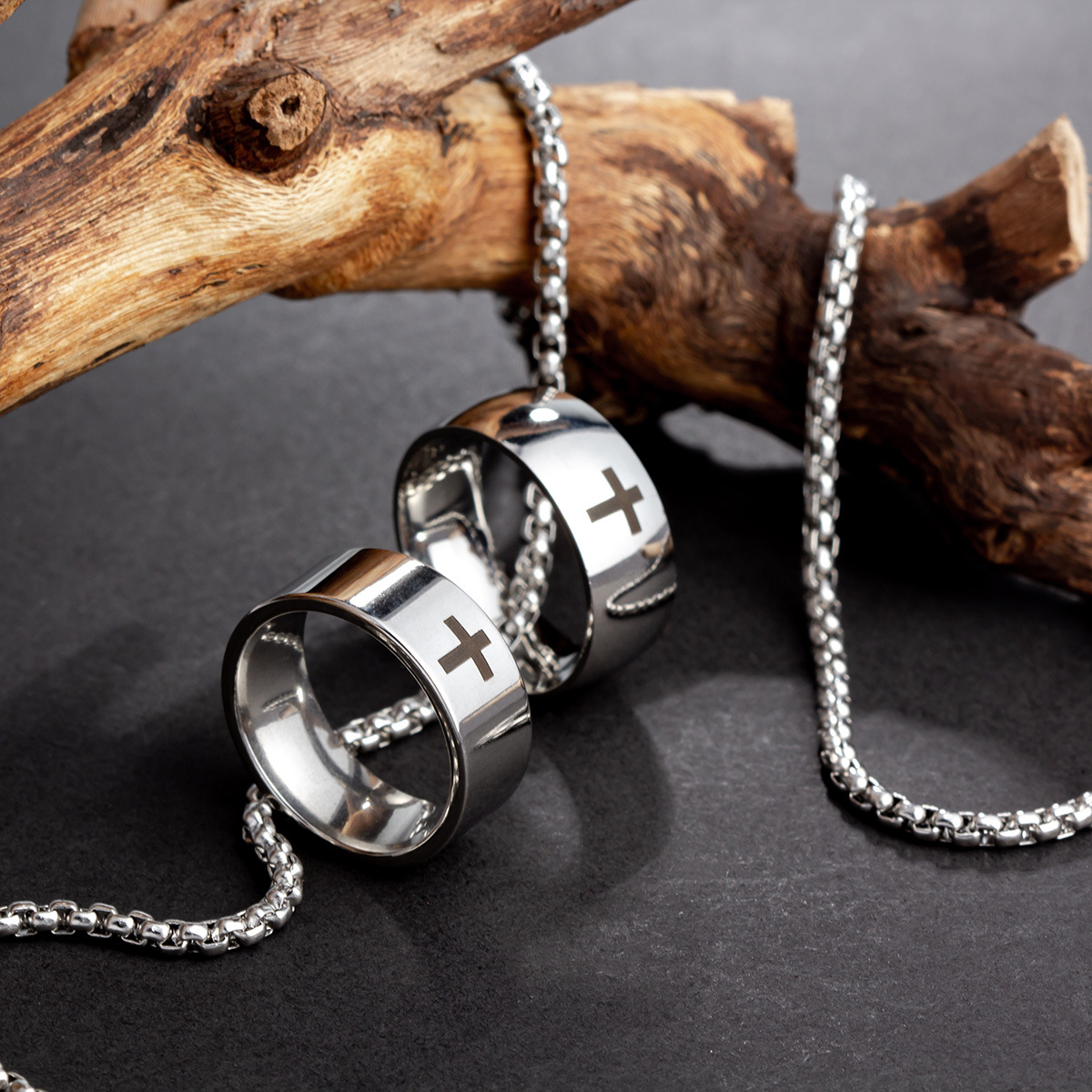 New cross-border European and American simple cross-shaped titanium steel necklace, sweater chain, versatile couple pendant, trendy man's personality