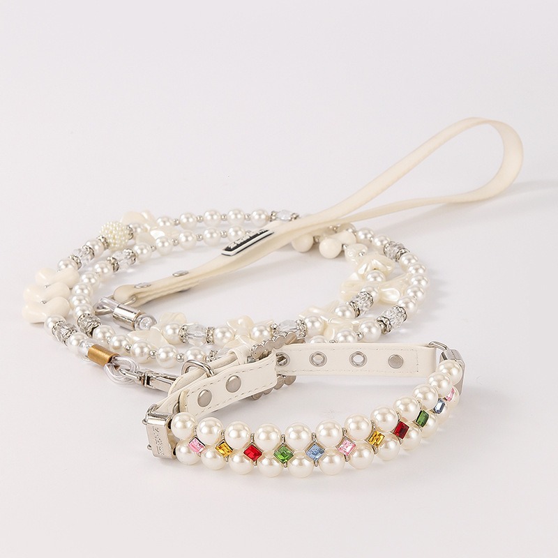 Pet square colored zircon collar leash set, steel wire rope bead string leash, small cat and dog imitation pearl Application Scenario