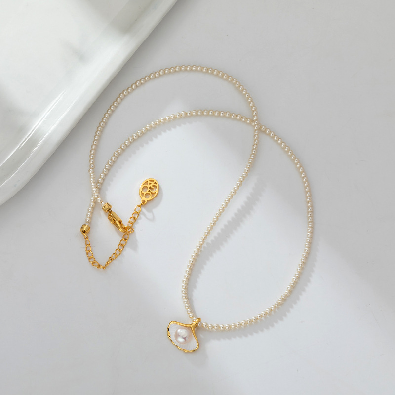 Bai Ling Jewelry's fashionable and light luxury pearl fan-shaped shell necklace features a niche design and a high-end, elegant pendant Specification image