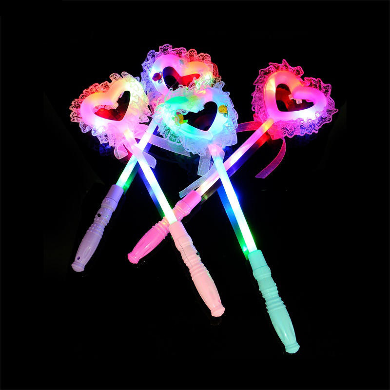 Heart-shaped glowing fairy wand, lace heart-shaped flashing stick, heart-shaped magic lollipop, children's glowing toy details Picture