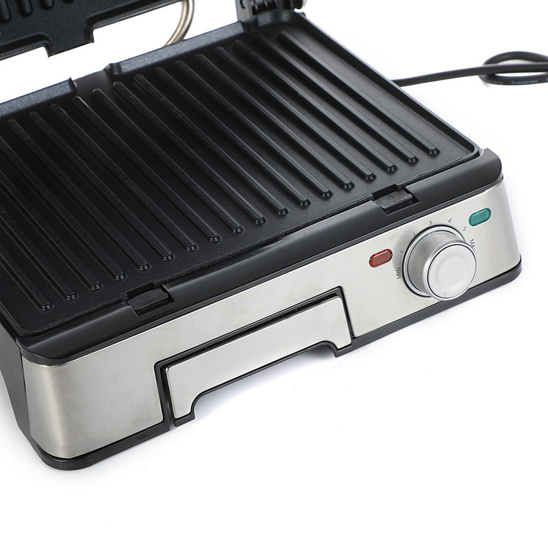 Household European-style multi-functional pancake maker, detachable baking tray, steak maker, hamburger sausage, sandwich maker, toaster Application Scenario