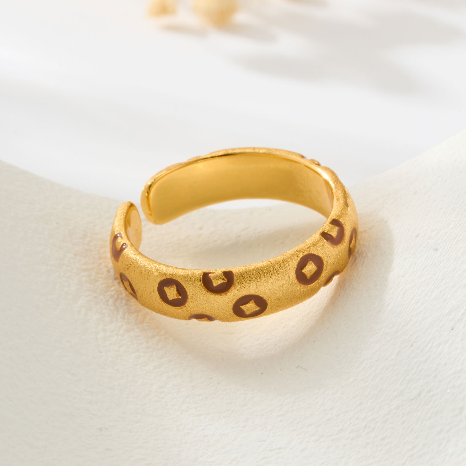 New Chinese-style money-attracting coin open ring, copper alloy real gold electroplated brushed process, oil-dripping high-end ring ring