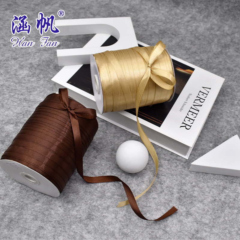 Customized 1cm ribbon large roll ribbon gift box packaging, ribbon cake binding, wedding decoration, wedding candy box, bow Application Scenario