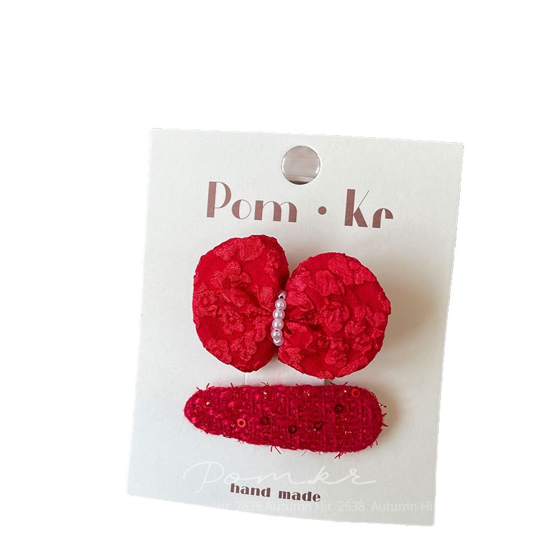 New Korean-style red bow hair clips for children and girls in autumn and winter, side seamless fabric bangs, side hair clips, Pom.kr retro red handcrafted hair clips: Knitted bow bear style sweet girl autumn and winter fragrance Item Picture