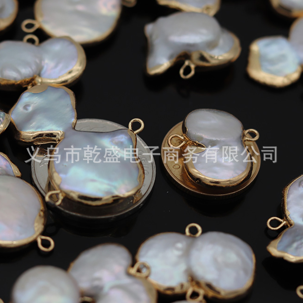 Irregular-shaped Baroque pearl double-ear pendant connector DIY hand necklace accessory Application Scenario