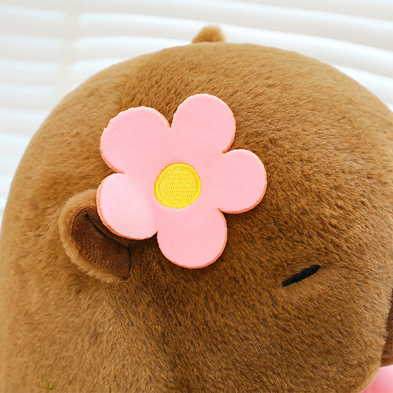 The new capybara air conditioner for foreign trade is a simple summer travel leg-covering gift for girls in offices and bedrooms. Wholesale Application Scenario