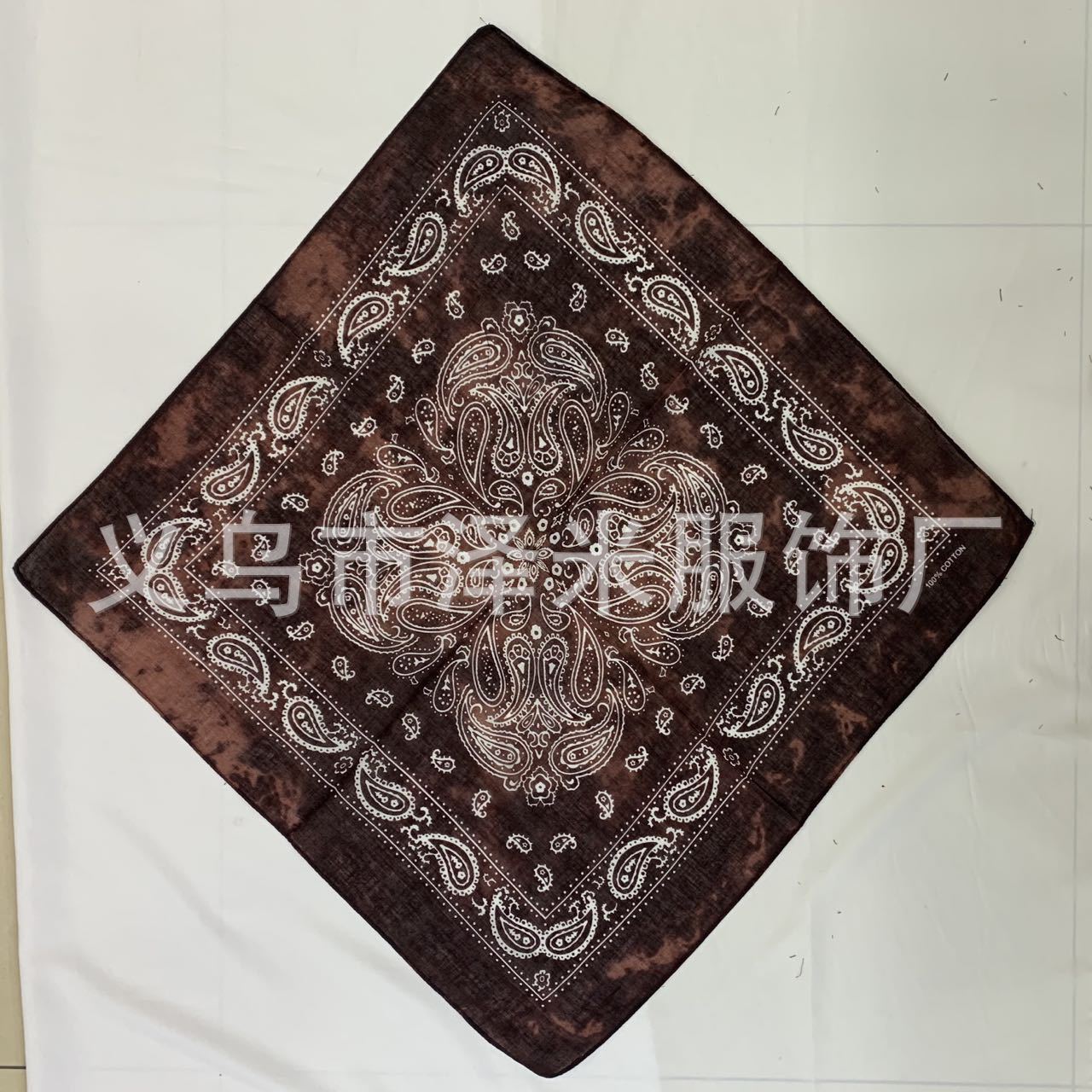 Cross-border pure cotton hip-hop gradient headscarf, street dance tie-dyed sunflower cashew square scarf bandana wholesale and retail Application Scenario