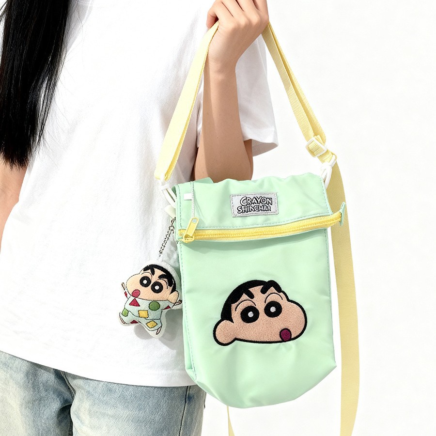 New wax pen Shin-chan girl Japanese-style single-shoulder bag, phone bag, casual mini crossbody small bag details Picture