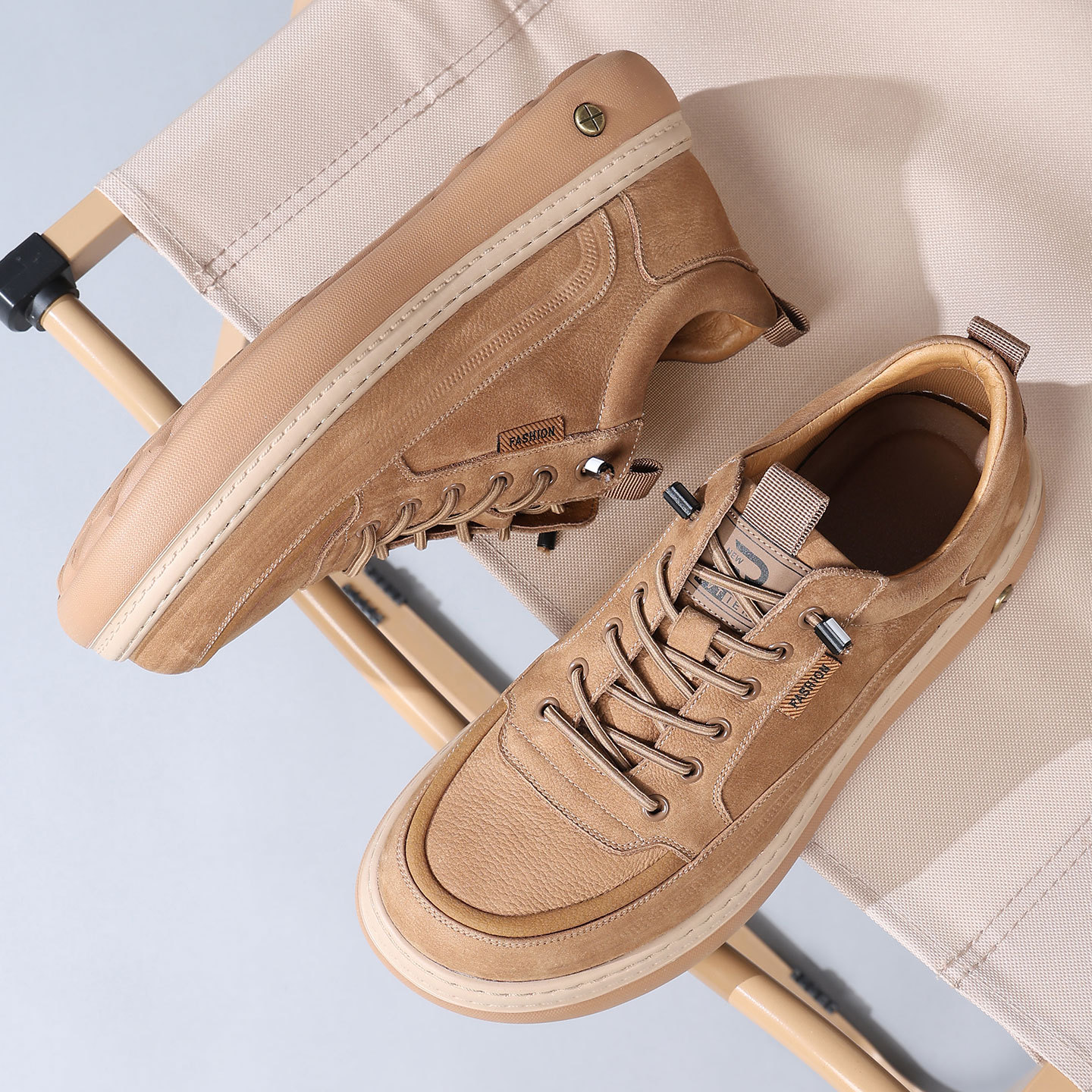 Spring new men's shoes: Top layer cowhide casual board shoes, men's light luxury and versatile soft-soled men's single shoes, genuine leather trendy shoes details Picture