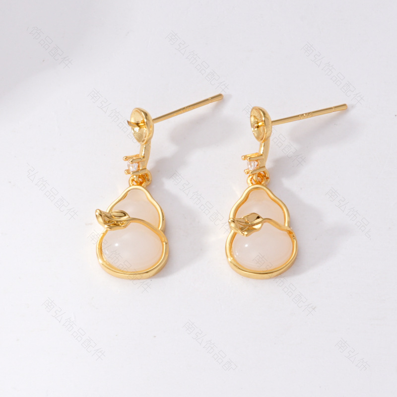 S925 Silver Needle Pearl Stud Earrings, micro-inlaid natural white shell butterfly semi-finished earrings, hollow base diy accessories Application Scenario