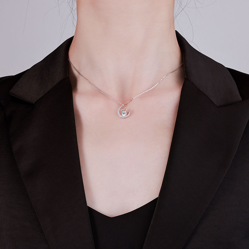 Zhuoheng Select Women's Light Luxury Niche S925 pure silver pink Moissanite rabbit Design pendant, zodiac Year Jade Rabbit Application Scenario