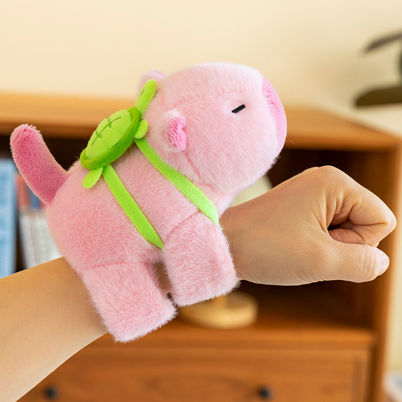 Premium Kapi Papa ring, capybara doll, bracelet, plush toy, girl doll, children's wrist roll Application Scenario