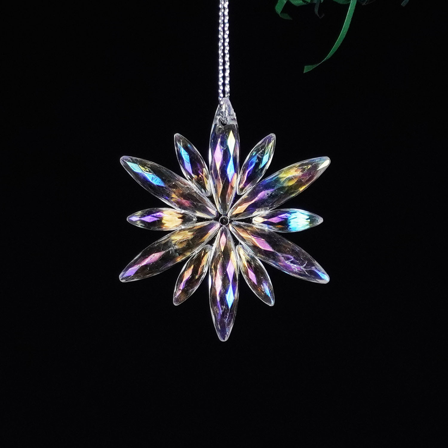 Christmas decorations, rainbow light effect crystal snowflake hanging ornaments, creative home decoration, holiday gifts, hanging decorations, versatile styles