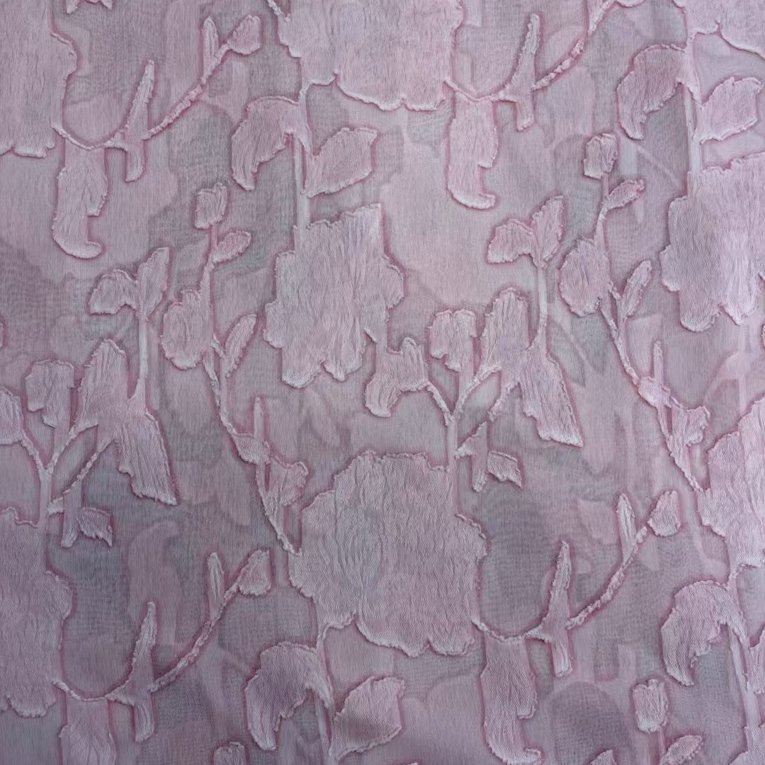 The manufacturer's best-selling new color stir-frying process fashion fabric is 100% polyester fiber shirt dress fashion fabric Specification image