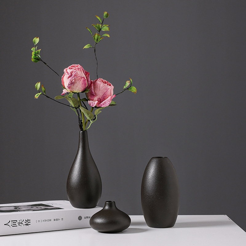 2025欧式黑色陶瓷花瓶摆件高级感酒店家居客厅玄关桌面插干花鲜花水培花器批发