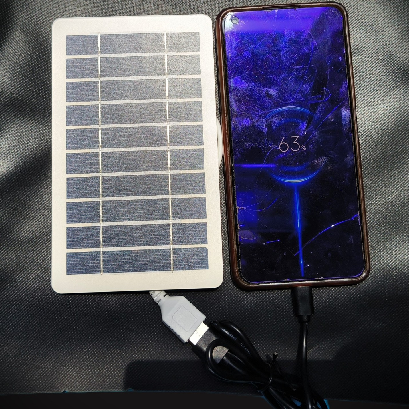 跨境太阳能板手机充电器USB接口户外柔性光伏板带线发电板小型