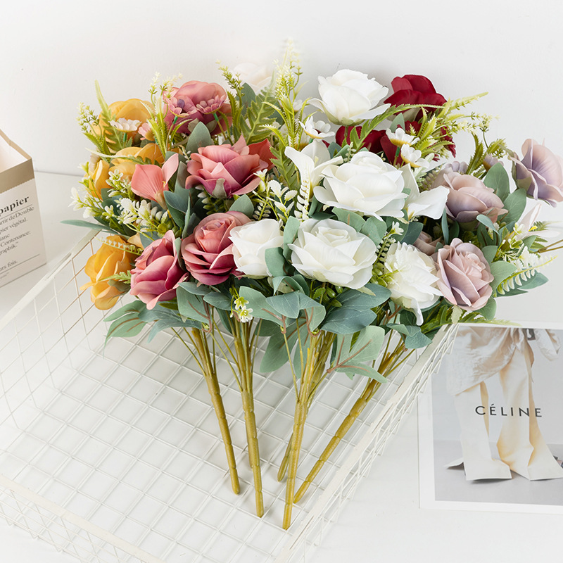 Wholesale of simulated fan-shaped Dutch roses for weddings, artificial flower sets and decorations, large bouquets, multi-headed roses details Picture